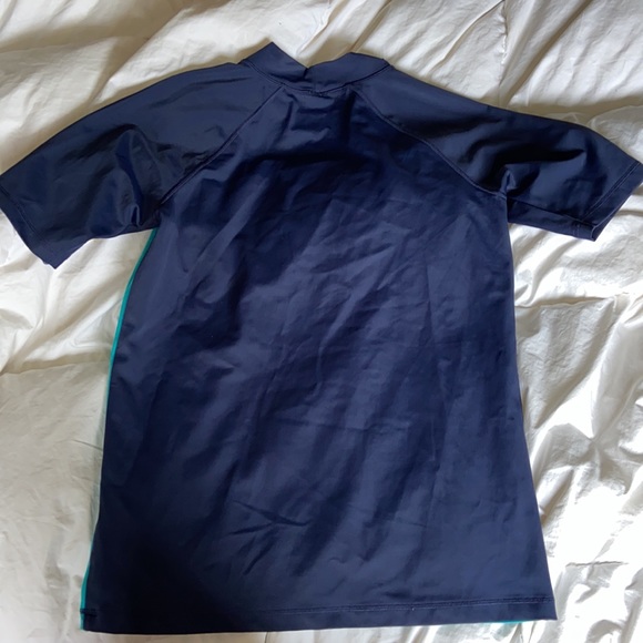 BUNDLE!! LANDS END BOYS SPF RASH GUARD - Picture 4 of 10